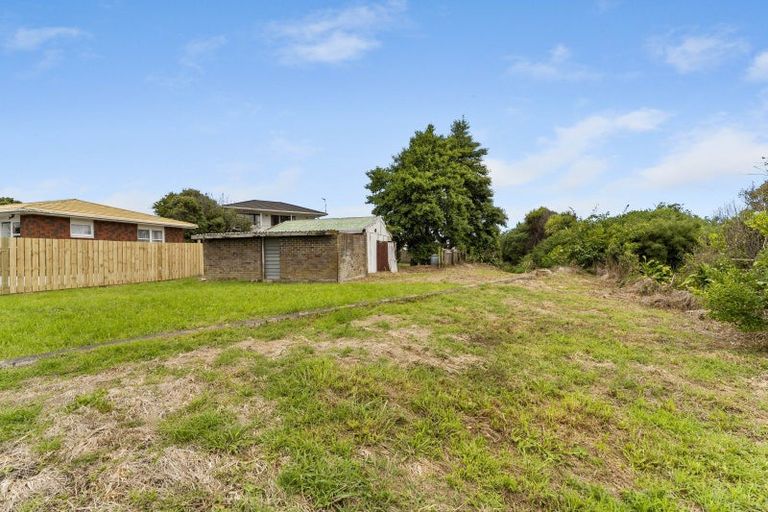 Photo of property in 6a Ngahina Street, Paraparaumu, 5032