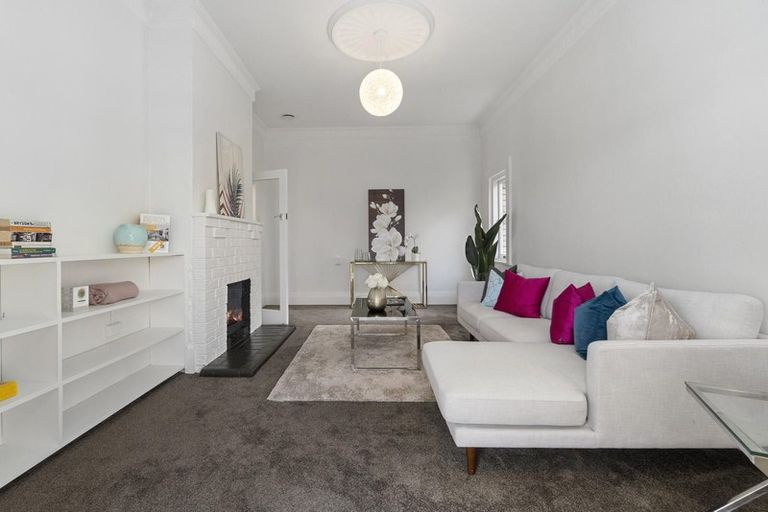 Photo of property in 26 Seabrook Avenue, New Lynn, Auckland, 0600