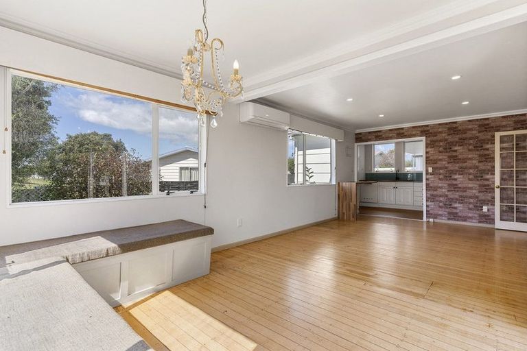 Photo of property in 302 Dickson Road, Papamoa Beach, Papamoa, 3118