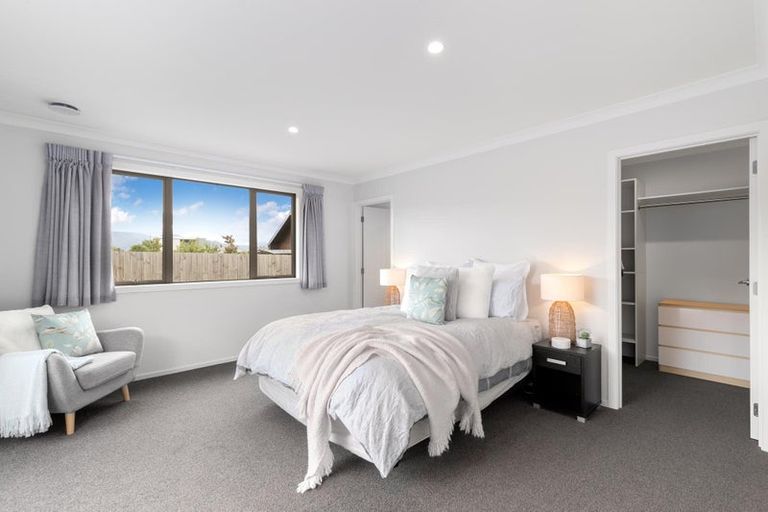 Photo of property in 5 Turnbull Crescent, Wanaka, 9305