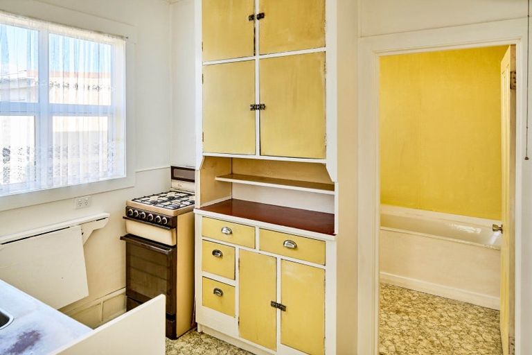 Photo of property in 36 Queen Street, Petone, Lower Hutt, 5012