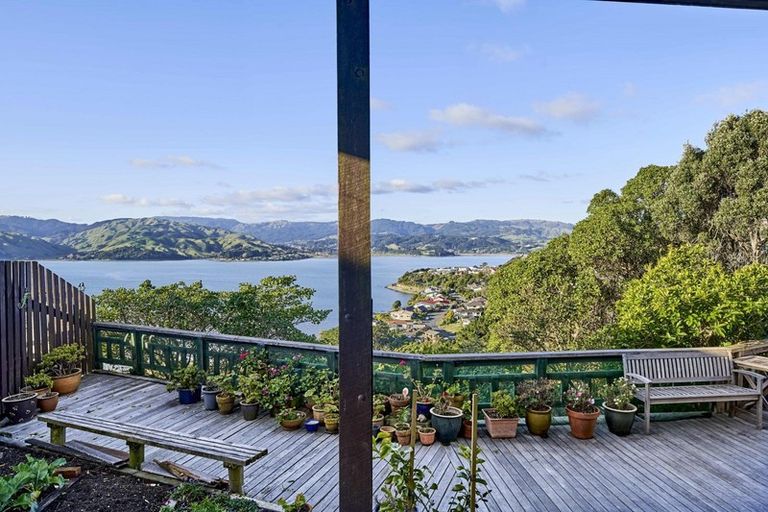Photo of property in 105 Kahu Road, Paremata, Porirua, 5024