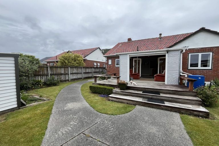 Photo of property in 23 Bell Road, Waiwhetu, Lower Hutt, 5010