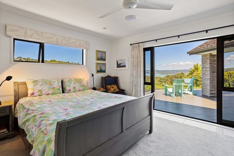 Photo of property in 80 Tarapatiki Drive, Whitianga, 3510