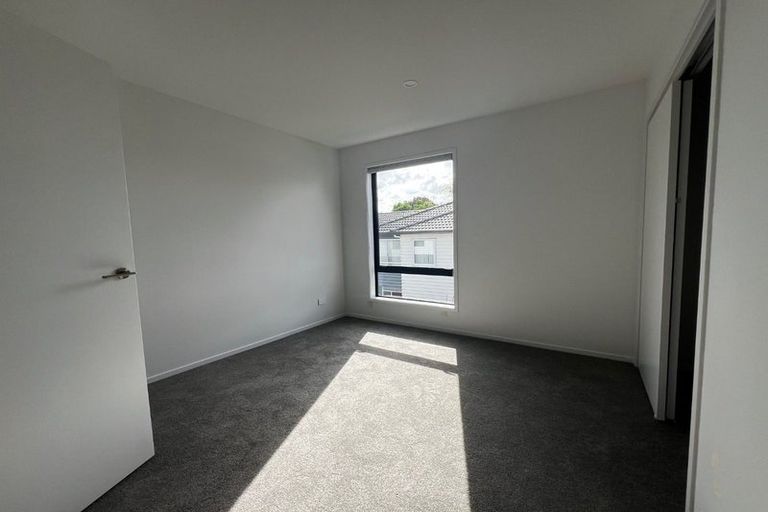 Photo of property in 7/21 Divich Avenue, Te Atatu South, Auckland, 0610