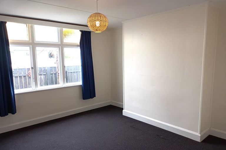 Photo of property in 47 Peel Street, Westport, 7825