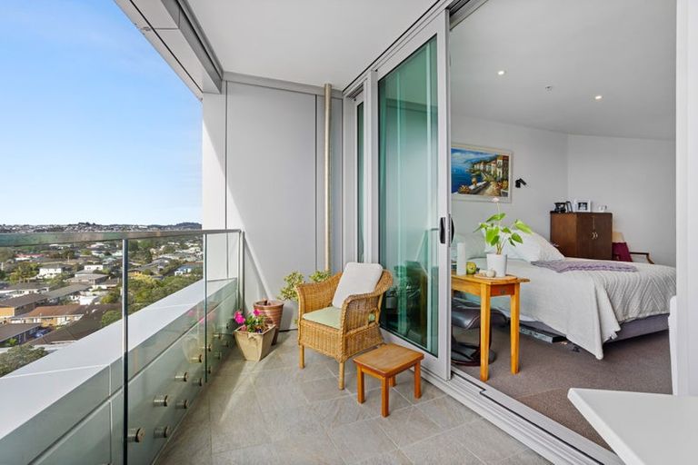 Photo of property in 812/11 Tamariki Avenue, Orewa, 0931