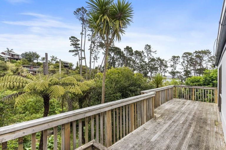 Photo of property in 22 Rosecamp Road, Beach Haven, Auckland, 0626