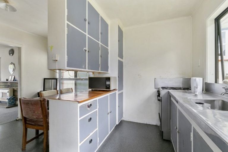 Photo of property in 66 Lees Grove, Wainuiomata, Lower Hutt, 5014