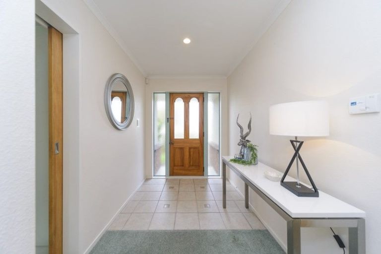Photo of property in 3 Winston Avenue, Hokowhitu, Palmerston North, 4410