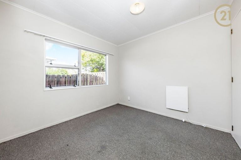 Photo of property in 1/2 Costar Place, Wiri, Auckland, 2104