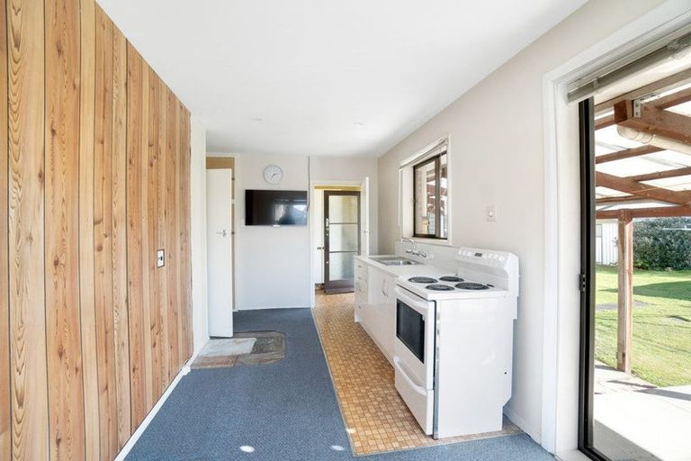 Photo of property in 16 Ngata Place, Hei Hei, Christchurch, 8042