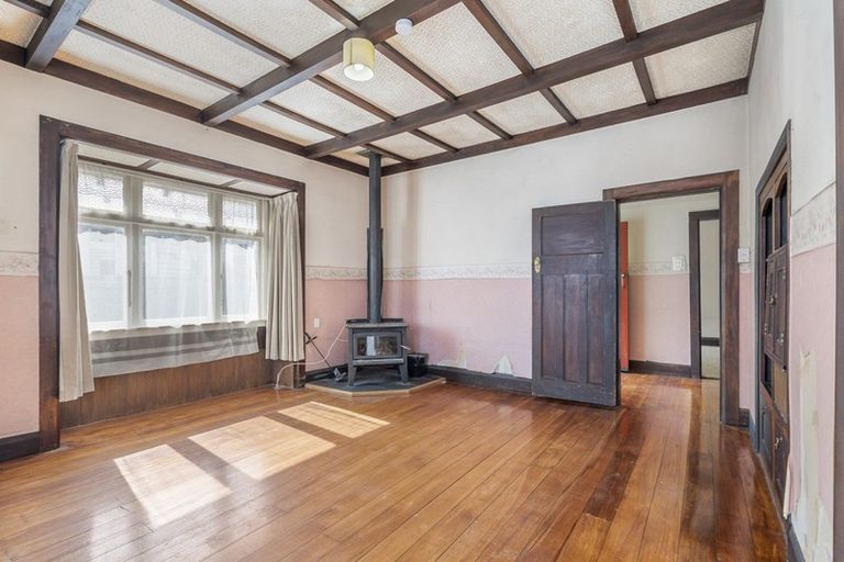 Photo of property in 18 Matipo Street, Takaro, Palmerston North, 4410