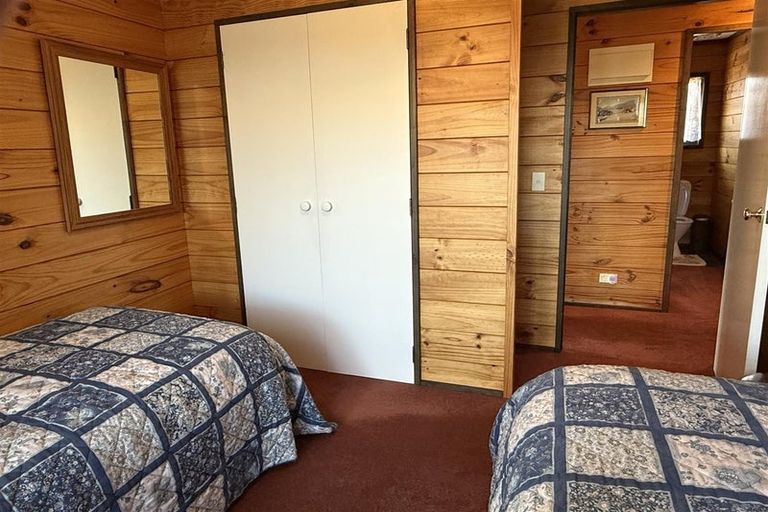 Photo of property in 2 Jamieson Road, Karoro, Greymouth, 7805