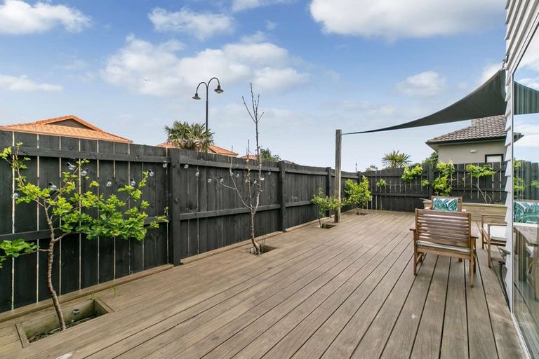 Photo of property in 39 Nautilus Drive, Gulf Harbour, Whangaparaoa, 0930