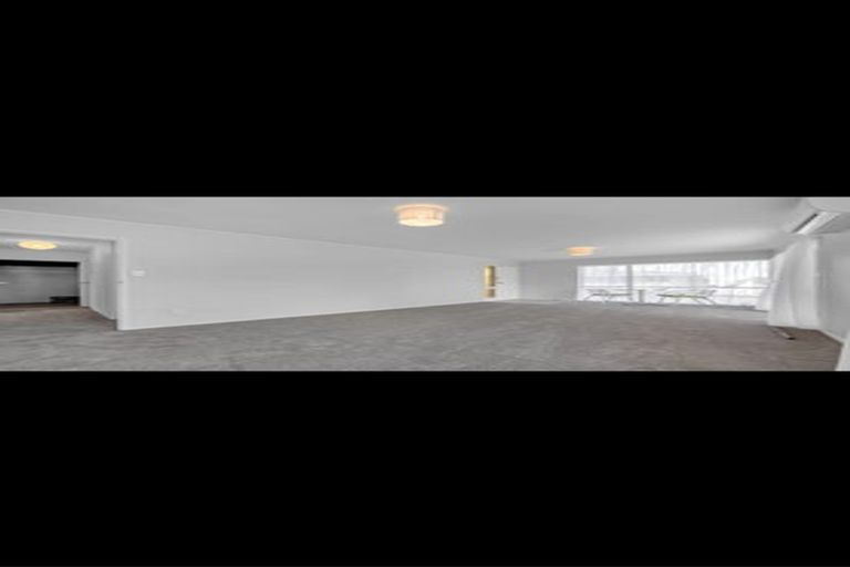 Photo of property in 1/16 Archmillen Avenue, Pakuranga Heights, Auckland, 2010