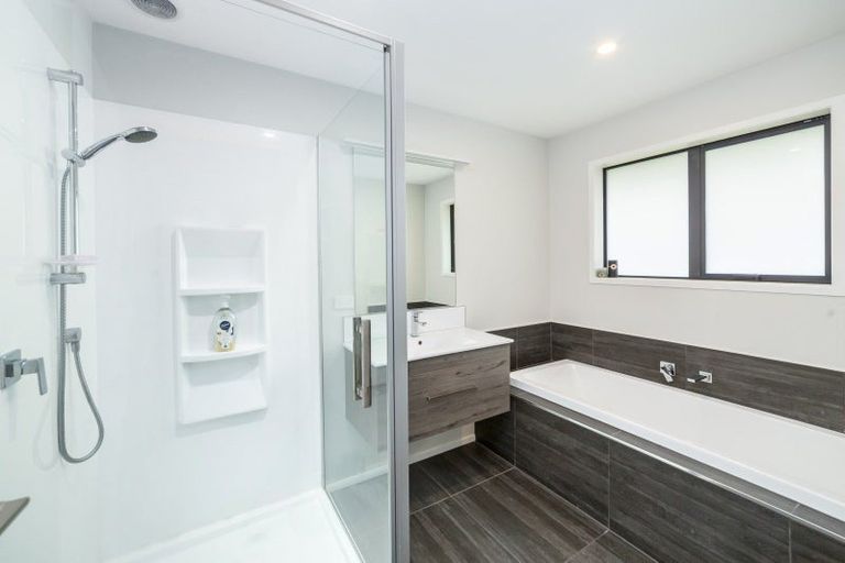 Photo of property in 474c High Street South, Carterton, 5713