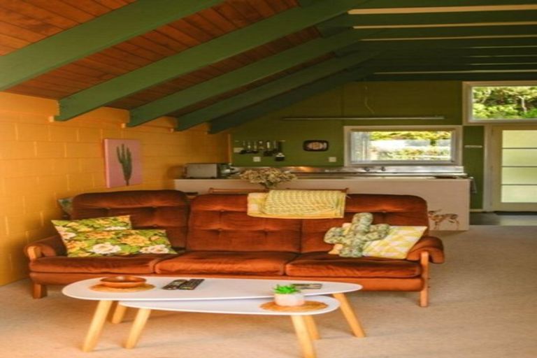 Photo of property in 252 Patons Rock Road, Patons Rock, Takaka, 7182