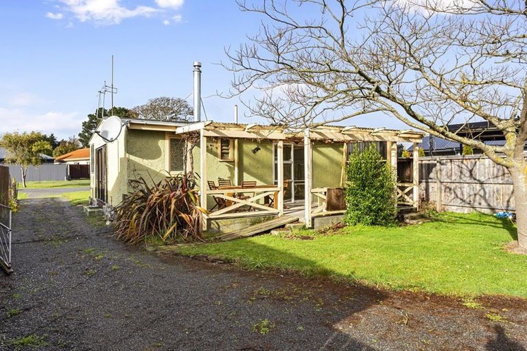 Photo of property in 75 Park Terrace, Waikuku Beach, 7473