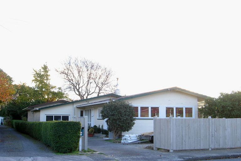 Photo of property in 12 Sunny Glen, Waikanae, 5036