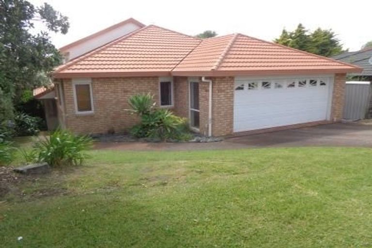 Photo of property in 38 Pukatea Avenue, Albany, Auckland, 0632