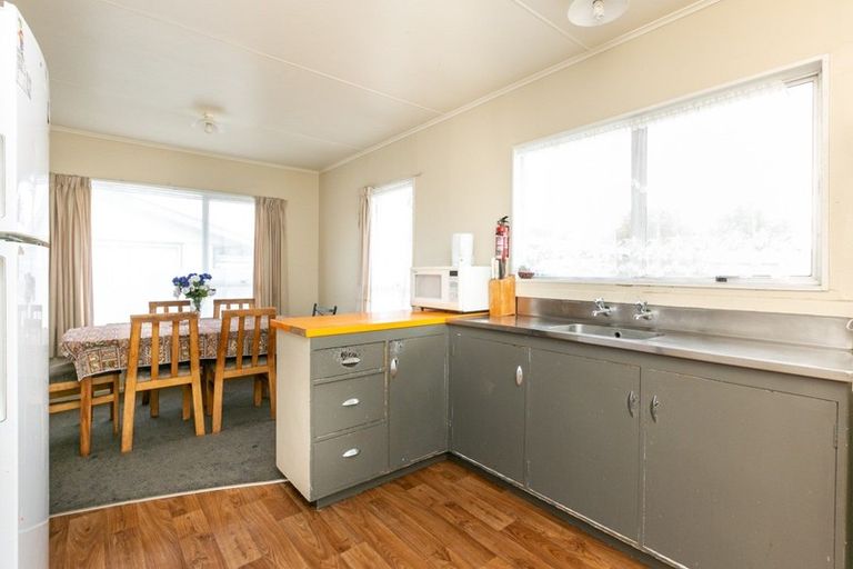 Photo of property in 24 Columbus Crescent, Flaxmere, Hastings, 4120