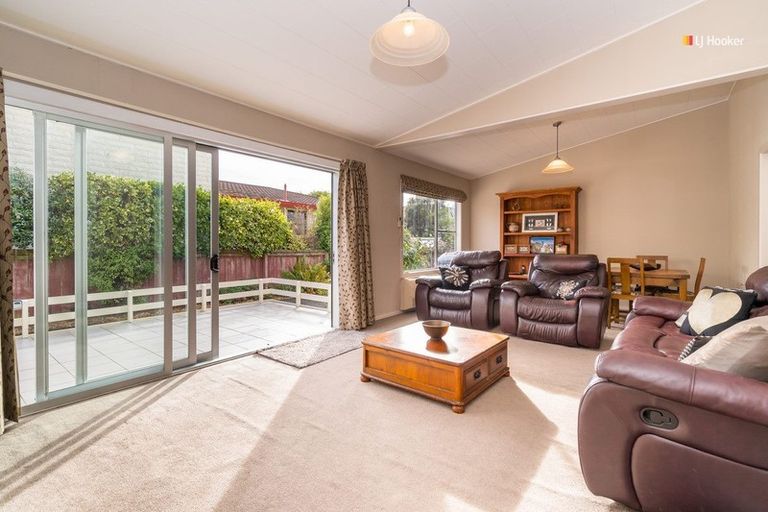 Photo of property in 42a Beach Street, Saint Clair, Dunedin, 9012