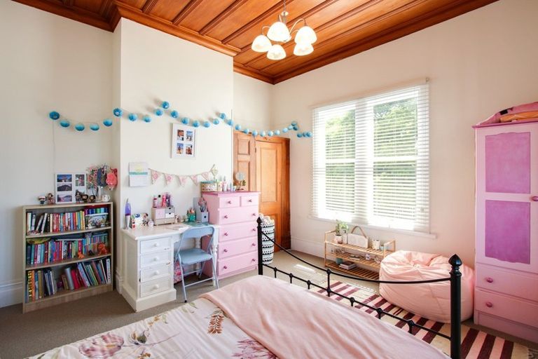 Photo of property in 1 Latham Street, Napier South, Napier, 4110