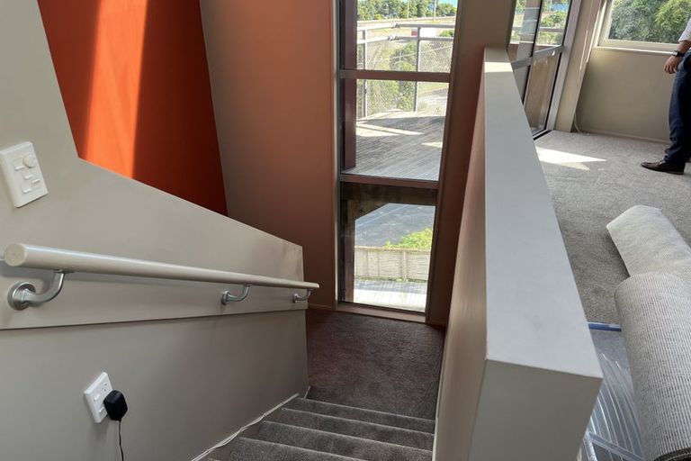 Photo of property in 16/2 Onslow Road, Khandallah, Wellington, 6035