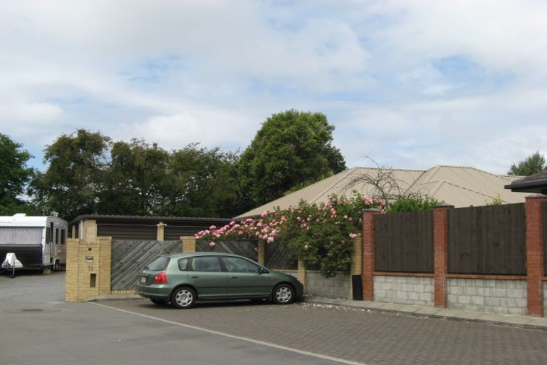 Photo of property in 71 Toorak Avenue, Avonhead, Christchurch, 8042