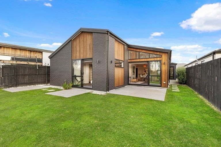 Photo of property in 27 Edwin Ebbett Place, Wigram, Christchurch, 8025
