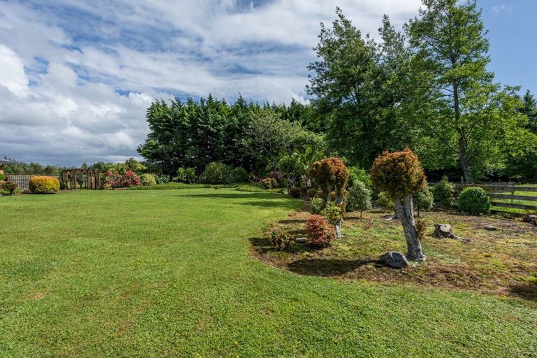Photo of property in 68c Papaitonga Lake Road, Ohau, Levin, 5570