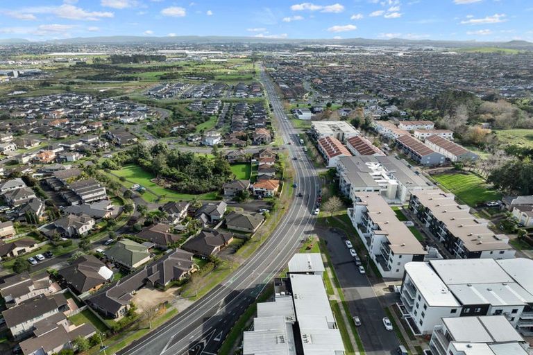 Photo of property in 7/130 Stancombe Road, Flat Bush, Auckland, 2016