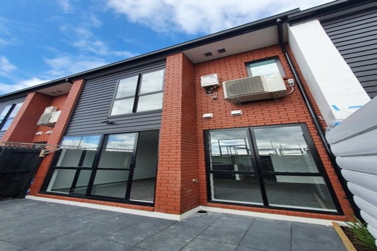 Photo of property in 24 Shortfin Place, Flat Bush, Auckland, 2019