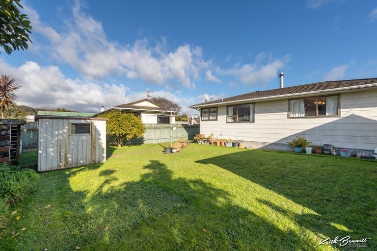 Photo of property in 46 Henry Street, Ebdentown, Upper Hutt, 5018