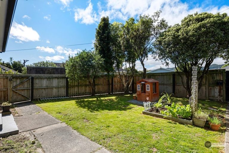 Photo of property in 3 Scanlan Street, Avalon, Lower Hutt, 5011