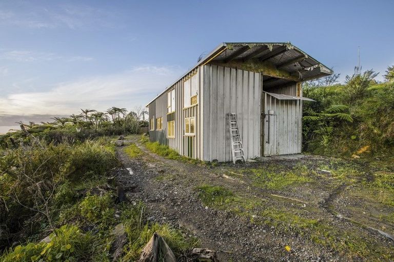 Photo of property in 872 Ponga Road, Opaheke, Papakura, 2584