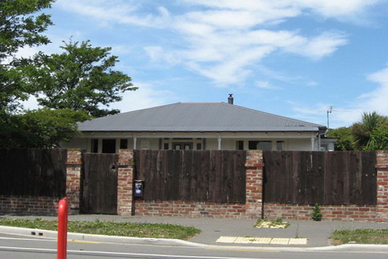 Photo of property in 2/282 Wainoni Road, Avondale, Christchurch, 8061