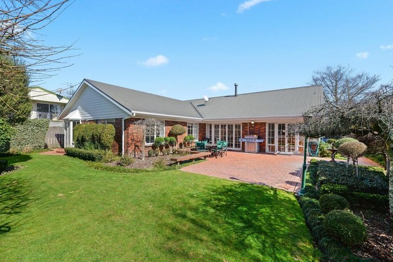 Photo of property in 60b Sandwich Road, St Andrews, Hamilton, 3200