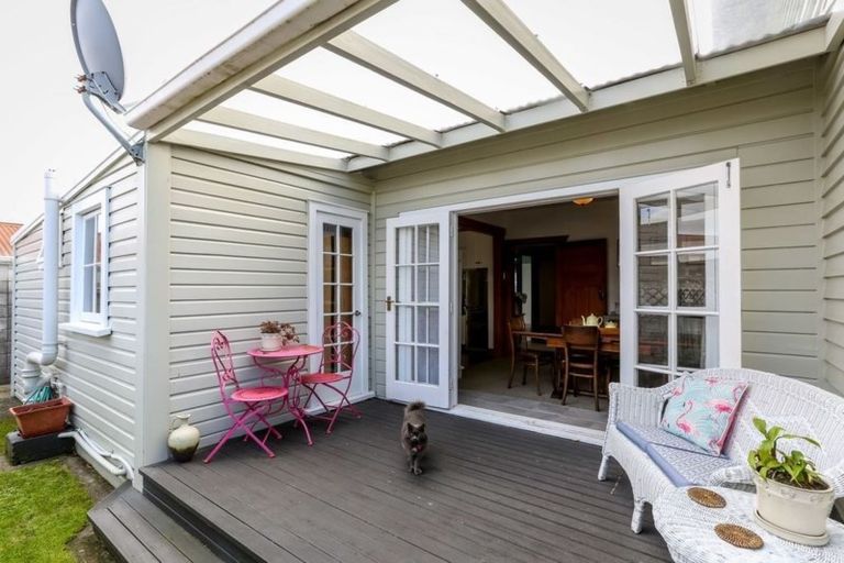 Photo of property in 16 Sanders Avenue, Westown, New Plymouth, 4310