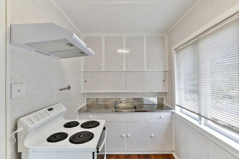 Photo of property in 47 Withers Road, Glen Eden, Auckland, 0602