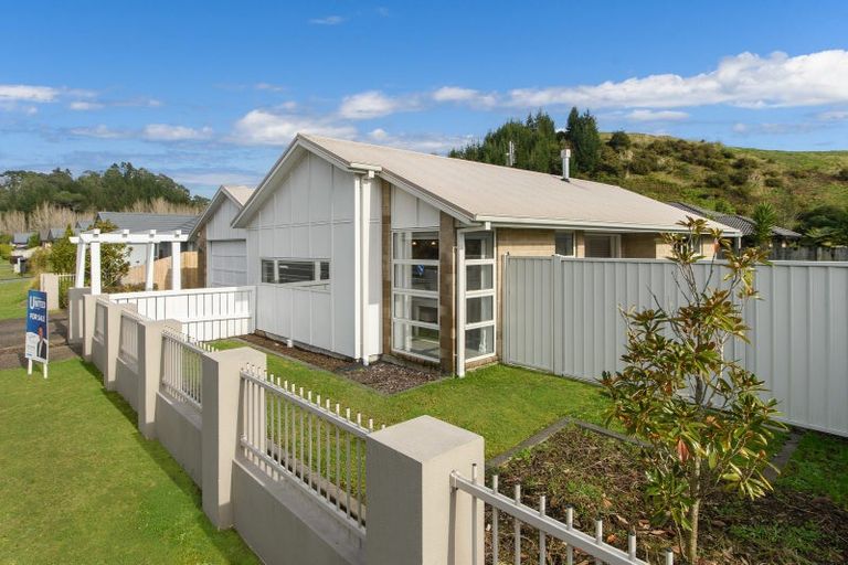 Photo of property in 278 Lakes Boulevard, Pyes Pa, Tauranga, 3112