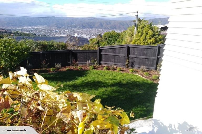 Photo of property in 131 Normandale Road, Normandale, Lower Hutt, 5010