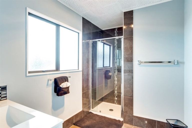 Photo of property in 13 Donegal Crescent, Tamatea, Napier, 4112