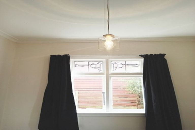 Photo of property in 42 Queens Drive, Saint Kilda, Dunedin, 9012