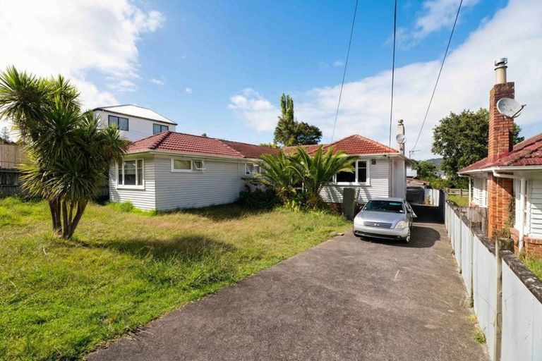 Photo of property in 40 Routley Drive, Glen Eden, Auckland, 0602