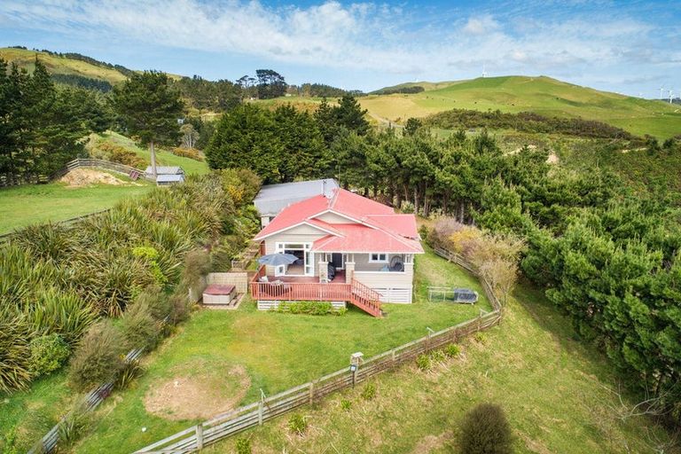 Photo of property in 104 Harrison Hill Road, Aokautere, Palmerston North, 4471