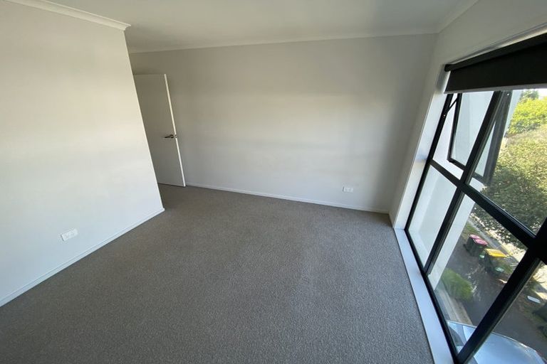 Photo of property in 2/101 Aurora Terrace, Hillcrest, Hamilton, 3216