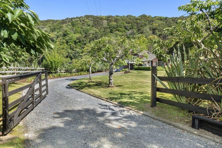 Photo of property in 91 Weranui Road, Waiwera, Orewa, 0994