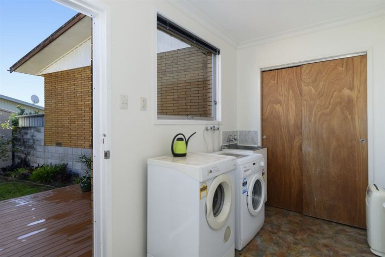 Photo of property in 17a Tupaea Place, Otumoetai, Tauranga, 3110